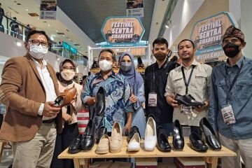 <strong>Geliatkan Ekonomi, Wali Kota Bandung Ajak Wisatawan Belanja di Kota Bandung</strong>